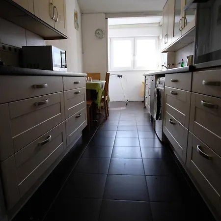 Kaspar Mit Parkplatz Διαμέρισμα *